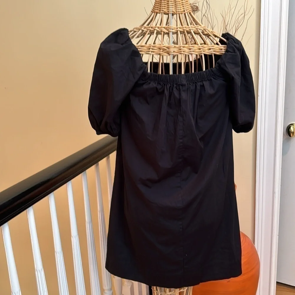 Pia Zaitalia black dress